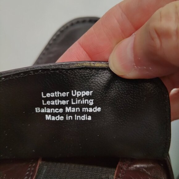LOWERING the PRICE for these MEN'S LEATHER LOAFERS - Picture 5 of 5